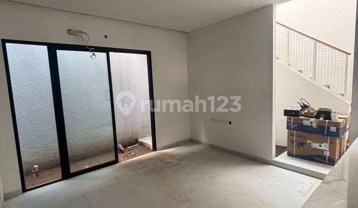 Rumah Bagus Rapi Disewakan Di Sawah Lama Ciputat