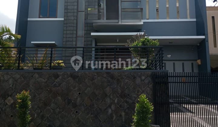 Rumah 2 Lantai 312M2 di Pondok Hijau Indah, Bandung, SHM