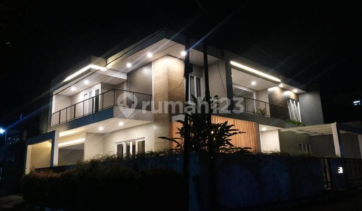 Rumah 2 Lantai 290M2 di Turangga, Lengkong, Bandung, SHM