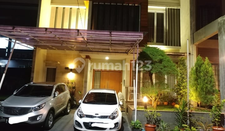 Rumah 2 Lantai 154M2 di Kencana Loka, Bsd, Tangsel, SHM