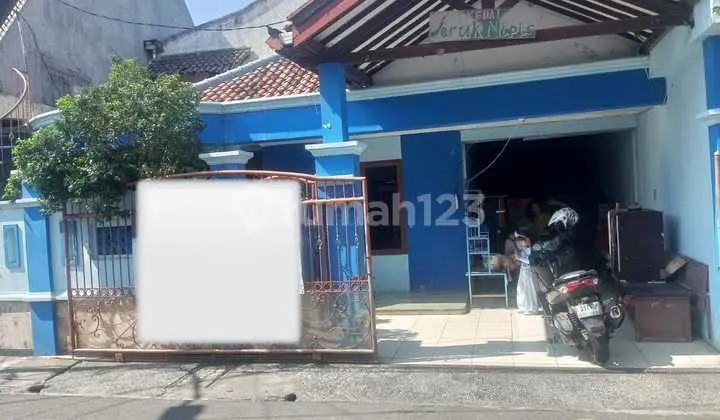 2-Story House 234M2 in Rawasari Selatan, Cempaka Putih, HGB (Building Use Rights)