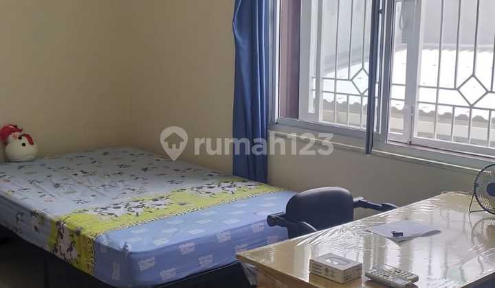 Rumah di America Latin Green Lake Siap Huni Bagus