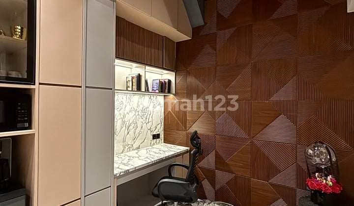 Dijual Rumah Mewah Winona Alam Sutera, 3 Lantai Renov Total