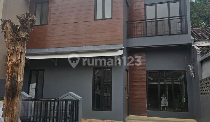 Best Deal BSD! 2-Story House Nusa Loka - 4+1 BR, Near Toll Road & Facilities