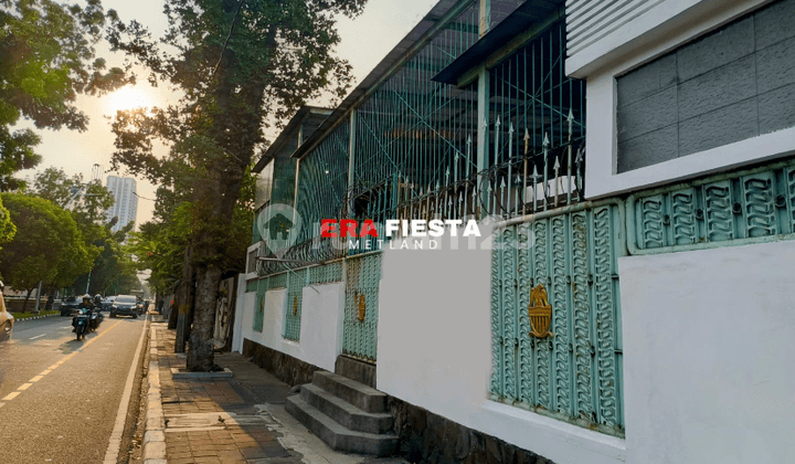 Rumah Di Puri Indah Buloevard Bagus Strategis