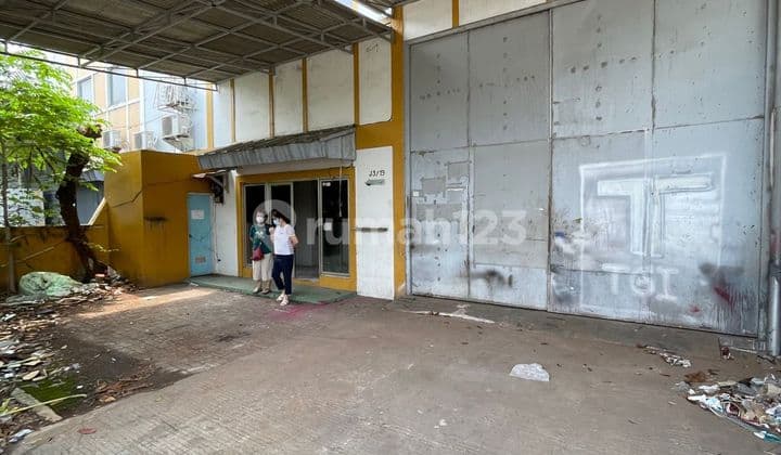 Gudang 600m² Taman Tekno - Siap Pakai, Sewa 400 Juta/tahun!