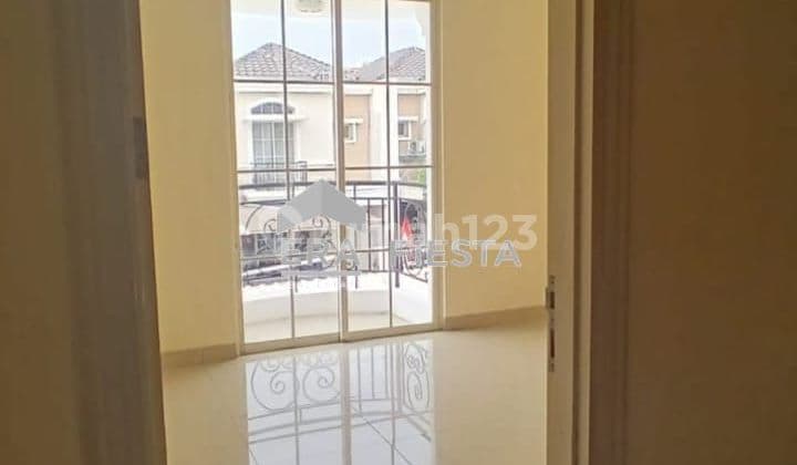 Rumah 2 Lantai Sudah Renovasi Di Cluster Eropa Green Lake City