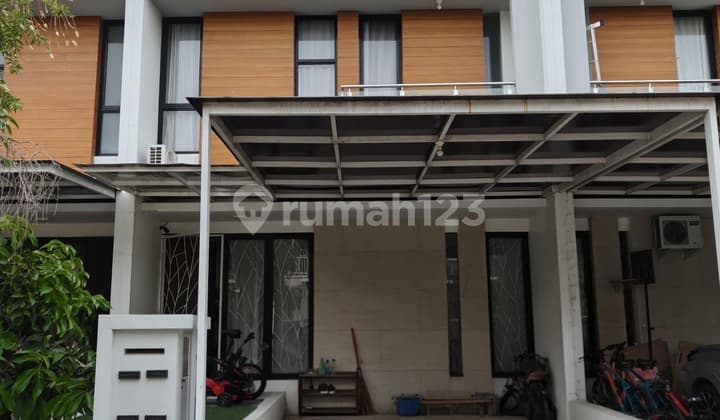 Rumah Cantik, Bagus, Siap Huni Di Harapan Indah