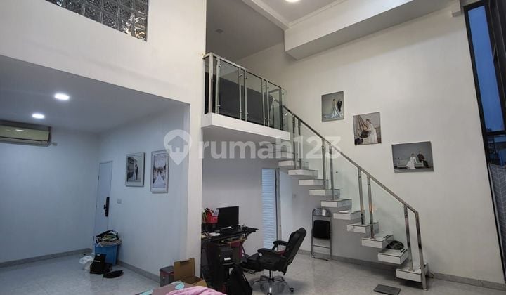 Nice and Modern Ready-to-Occupy House in Metland Puri