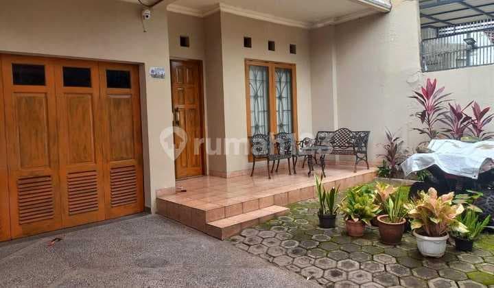 Rumah Bagus, Mewah Dan Asri Di Kebon Jeruk