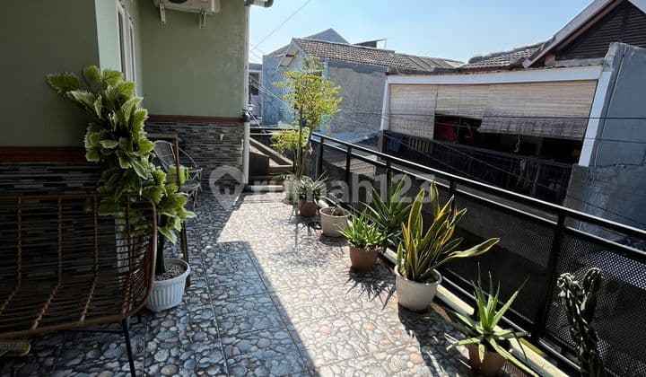 Rumah Bagus dan Murah 2 Lantai di Wisma Tajur Ciledug Siap Huni