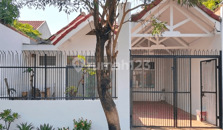 Rumah Asri 2 Lantai di Banjar Wijaya Siap Huni Dekat Akses Tol