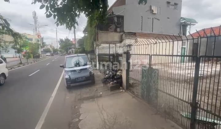Kavling Strategis Dan Ramai Pinggir Jalan Raya Di Meruya 180m²