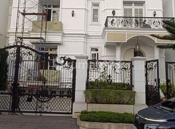 Rumah Bagus dan Mewah Full Furnished di Modernland