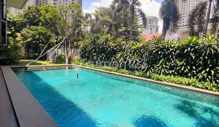 For Rent Luxury Home 5Br With One System Gate At Permata Hijau