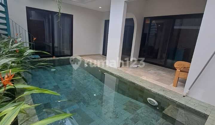 For Rent. Bright Single Story Home with Pool in Kemang Area