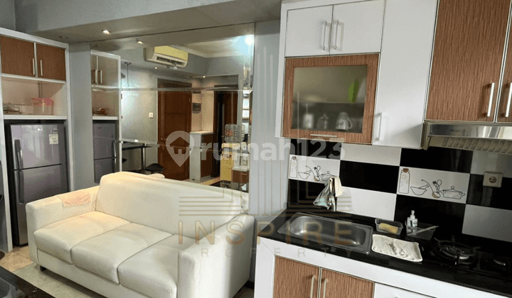 Sewa Apartemen Royal Medit 2Br Furnished Baru di Jakarta Barat