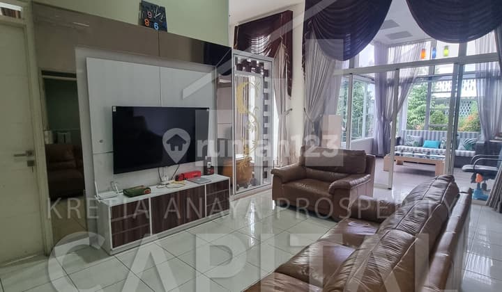 House in Hook position with good air circulation in Naganingrum area, Kota Baru Parahyangan.