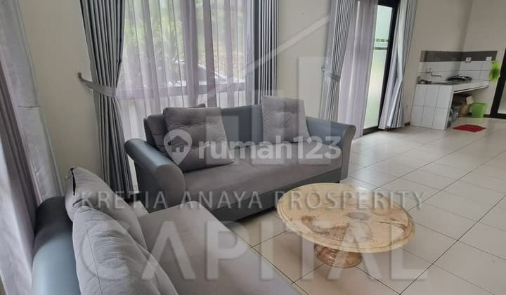 Rumah Siap Huni dengan Posisi Hook di Kota Baru Parahyangan