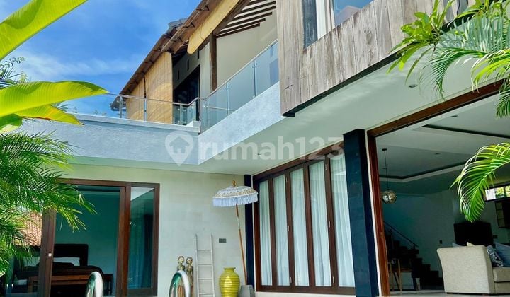 Dijual Villa Lokasi Umalas Kerobokan Kuta Utara