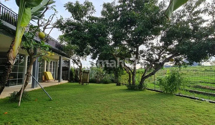 Land for sale with bonus villa building in Brawa Tibubeneg location