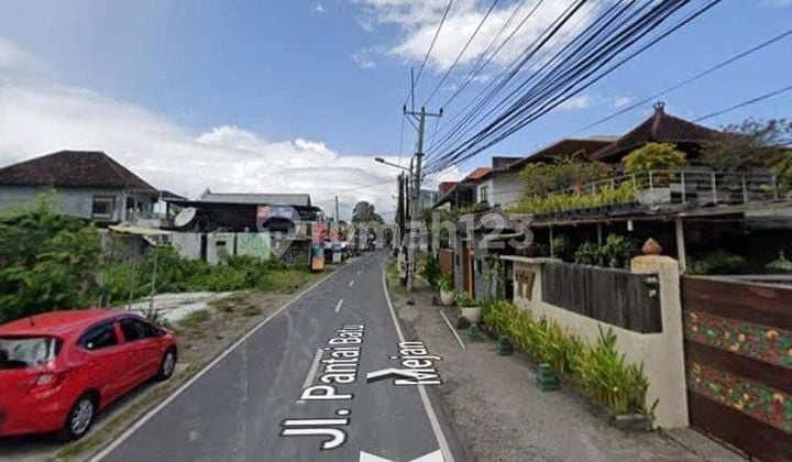 Land for sale located on the main beach road of Batu Mejan Kuta North