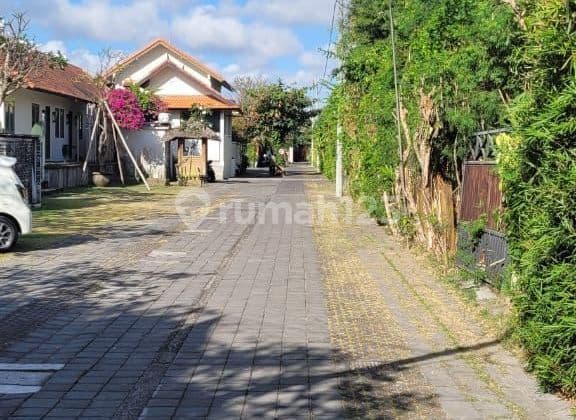 Dijual tanah dekat pantai lokasi oberoi seminyak