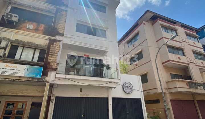 Dijual Cepat Ruko Hook Nusa Bali Parkiran Luas dan Full Renov