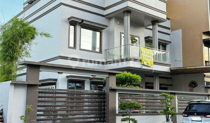 Dijual Rumah Hook 2,5 Lantai Lokasi Victory Residence Furnished