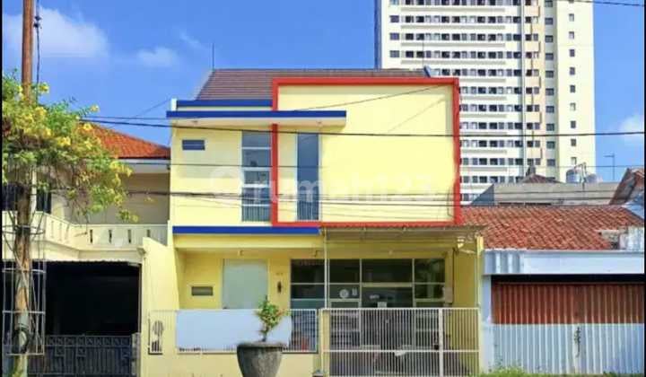 Rumah 2 Lantai di Jalan Utama Babatan Pratama
