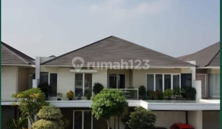 Rumah Mewah Modern Minimalis 2 Lantai Royal Residence