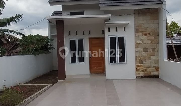 Nice Unfurnished SHM Cheapest House in Godean, Sleman