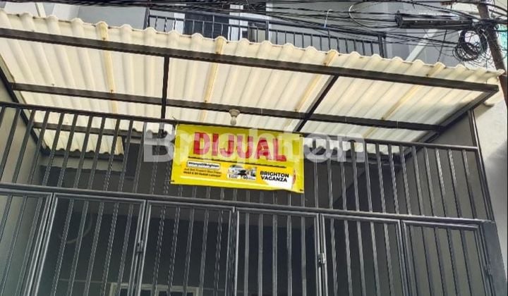 RUMAH EMPAT LANTAI GLODOK JAKARTA BARAT