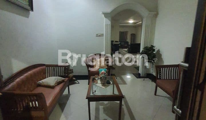 RUMAH TINGGAL DUA LANTAI FULL FURNISHED BEBAS BANJIR PONDOK GEDE BEKASI JAWA BARAT