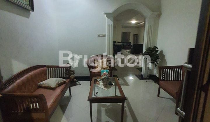 RUMAH TINGGAL DUA LANTAI FULL FURNISHED BEBAS BANJIR PONDOK GEDE BEKASI JAWA BARAT