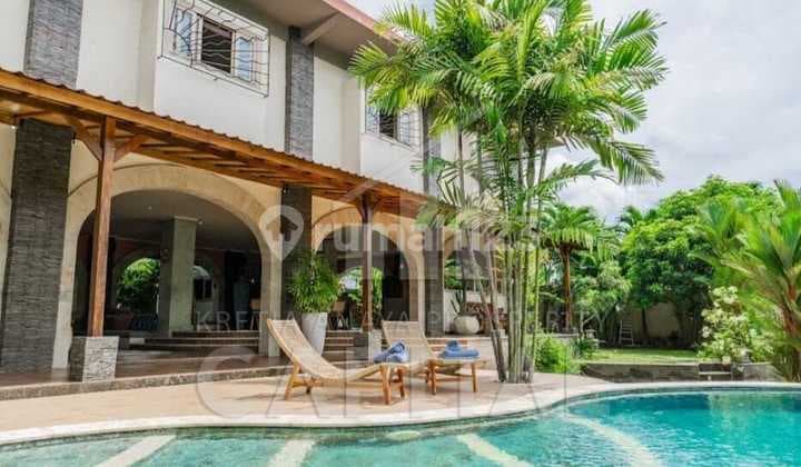 Villa Cantik Mediterranean Style in Canggu Bali Area Ready to Be Taken Over by Its New Owner, That Is You