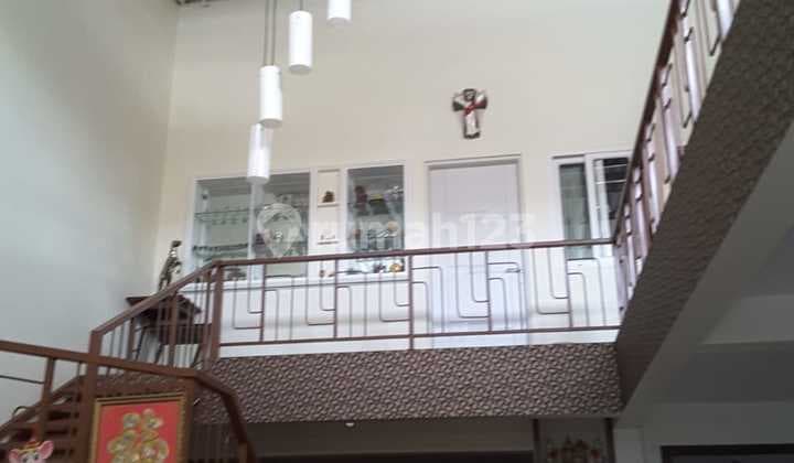 Ready-to-Occupy City Center House in Plampitan, Semarang
