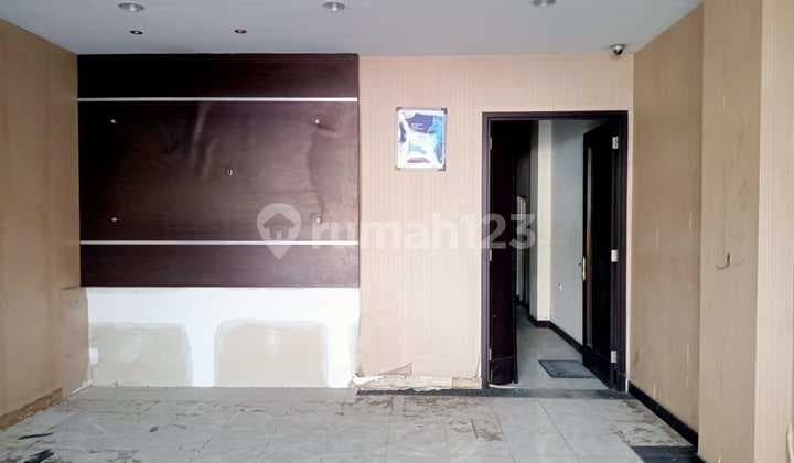 2 Four-Story Shop Houses on Jl. Ciputat Raya, Office and Business Area