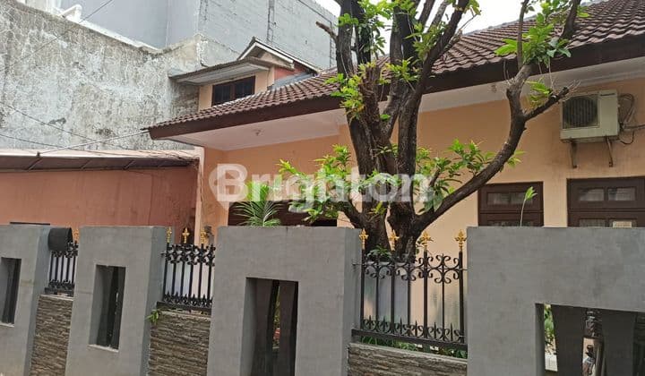 Rumah Di Komplek Pondok Kopi Jakarta Timur