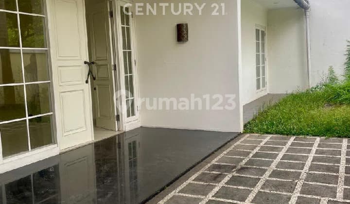 Radio Dalam Rental House, Quiet & Easy Access, Suitable for Living/Office