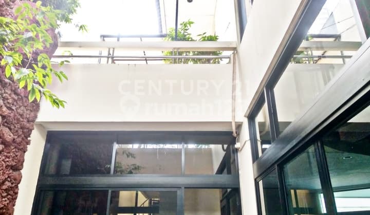 Disewakan Rumah Di Permata Hijau, Cocok Untuk Anggota Dewan