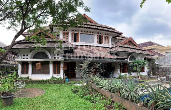 Rumah Luas Lokasi Strategis Pinggir Jalan Raya Pengadegan Jaksel