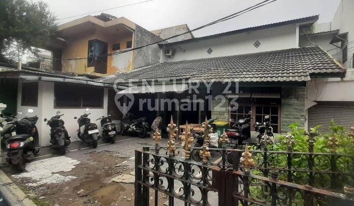 Investasi Bagus Untuk Kos/Usaha, Strategis Dekat Perkantoran