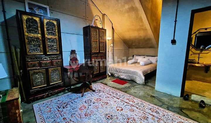 Industrial Concept House in Elite Setiabudi South Jakarta Area