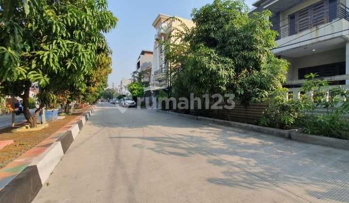 Rumah di Kelapa Gading Dekat Mall Kelapa Gading