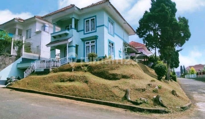 Vila Nyaman Keluarga Di Pacet, Puncak di Pacet