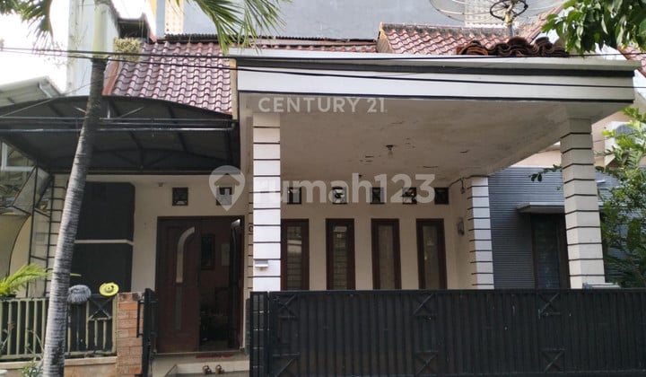 Rumah Area Perkantoran di Perum Jatinegara Indah Jakarta Timur