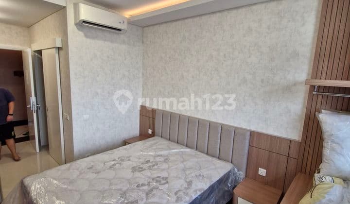 DISEWAKAN APARTEMEN VERTU CIPUTRA WORLD Lantai 22*
Studio (Unit Baru Gress)