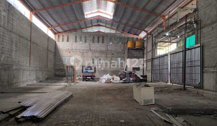 Warehouse for Sale, Building Calculation Free, Land Very Cheap in Driyorejo Near Toll Gate