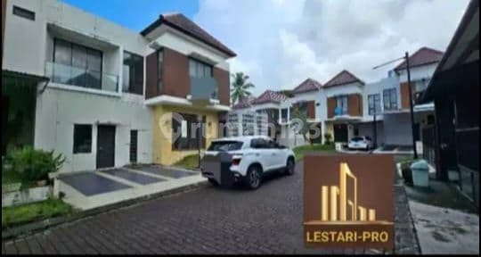 Di Jual murah Rumah Cantik Holland Village, sudut Ready